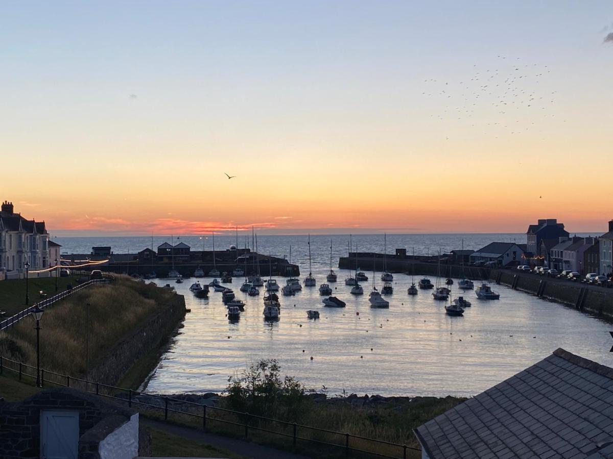 Aberaeron Island House - Panoramic Harbour Views Villa Bagian luar foto