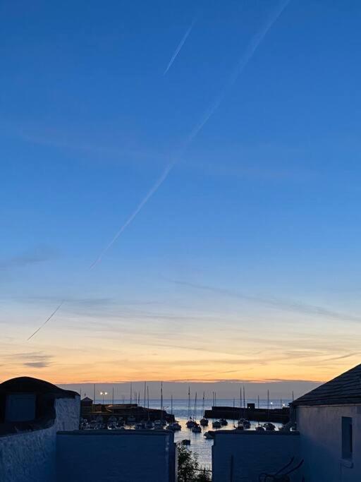 Aberaeron Island House - Panoramic Harbour Views Villa Bagian luar foto