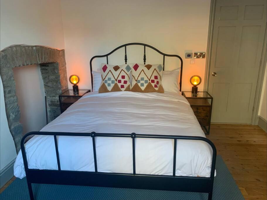 Aberaeron Island House - Panoramic Harbour Views Villa Bagian luar foto