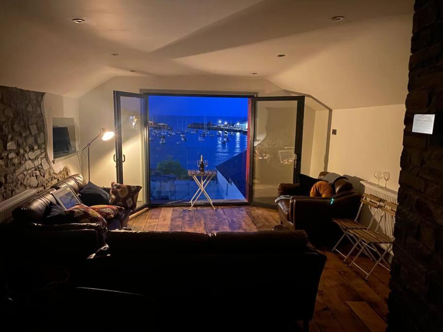 Aberaeron Island House - Panoramic Harbour Views Villa Bagian luar foto